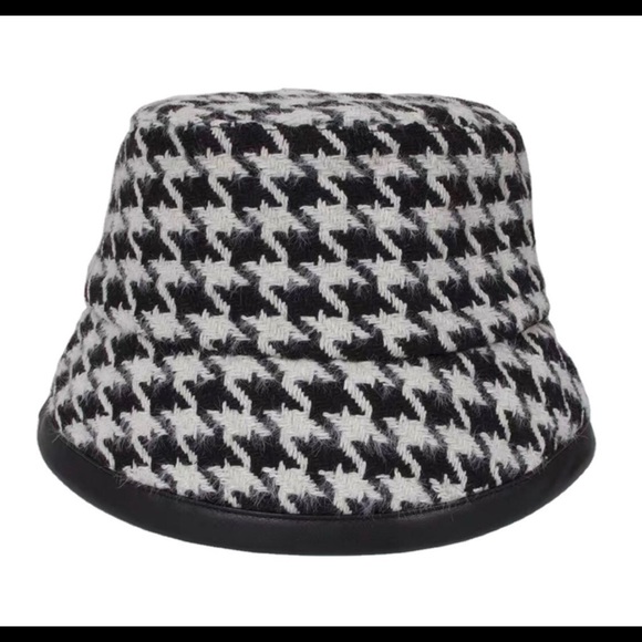Black and white houndstooth bucket hat - Picture 2 of 6